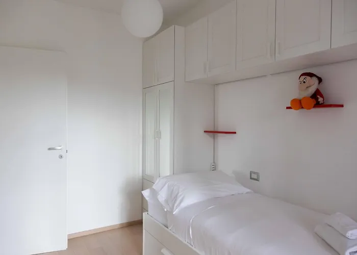 Lägenhet Housmart Isonzo 6 Casalecchio Di Reno