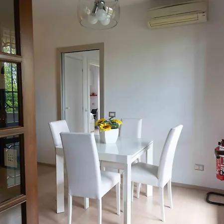 Housmart Isonzo 6 *
