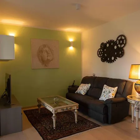 Housmart Isonzo 6 Apartment *